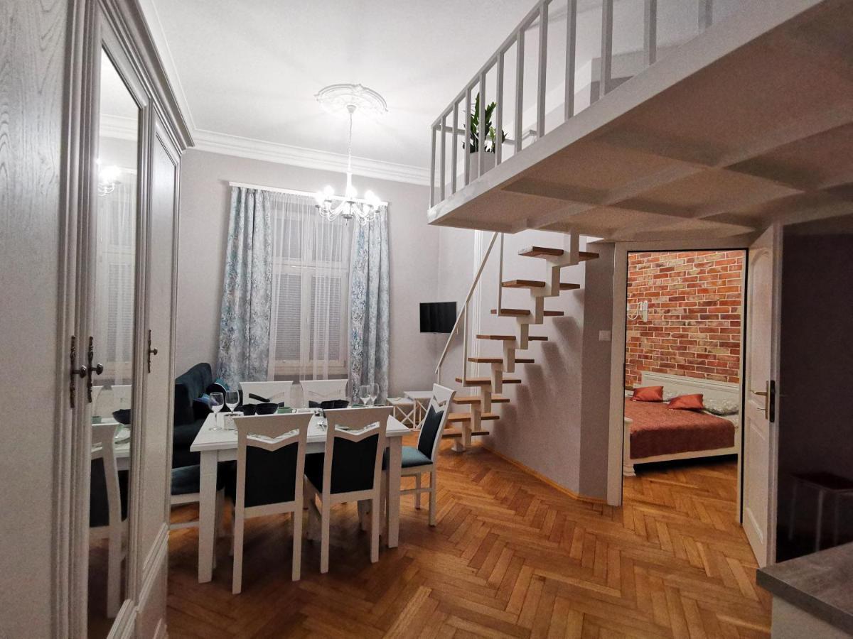 Apartament Z Antresola Krakow Kazimierz Bozego Ciala Bagian luar foto